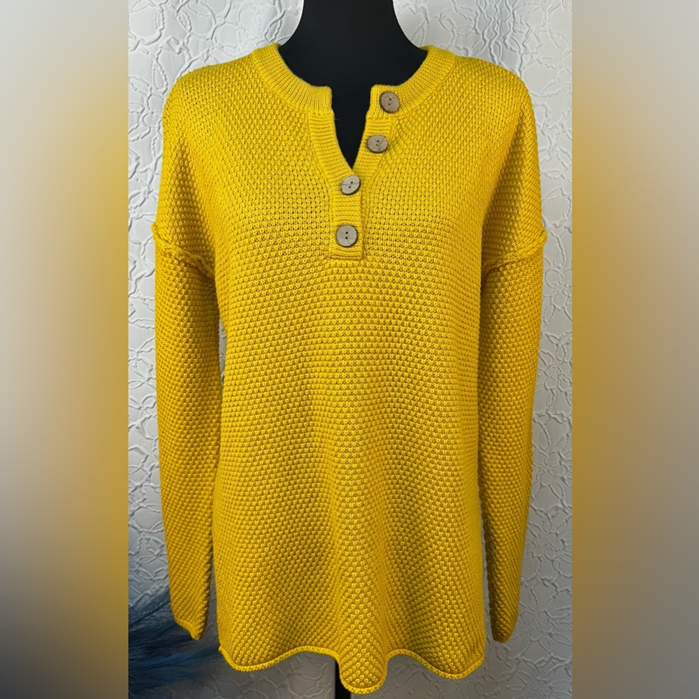 Women’s Yellow Oversized Button-Detail Knit Sweater (L)